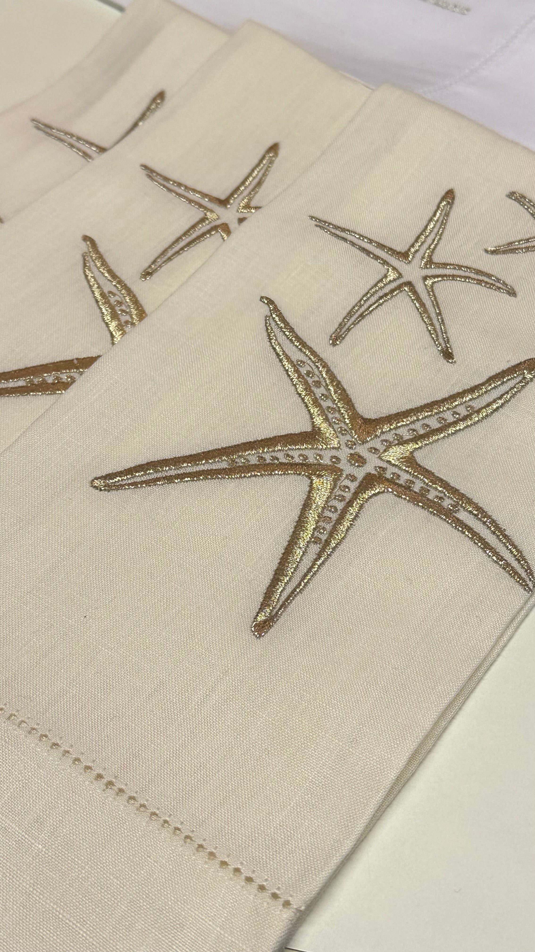 GUEST TOWELS LINEN EMBROIDERED