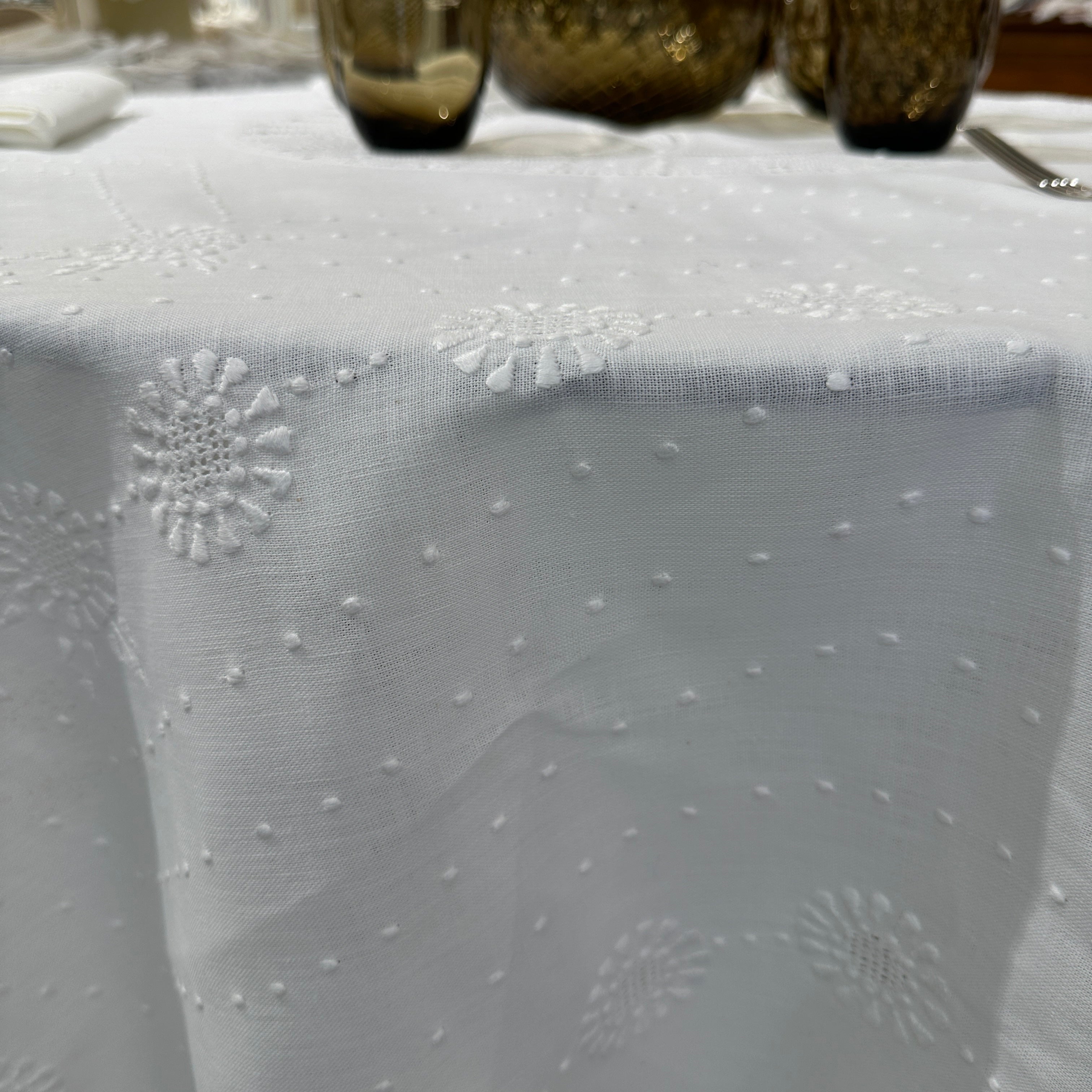 "FILIPPA" Lace tablecloth linen 100%