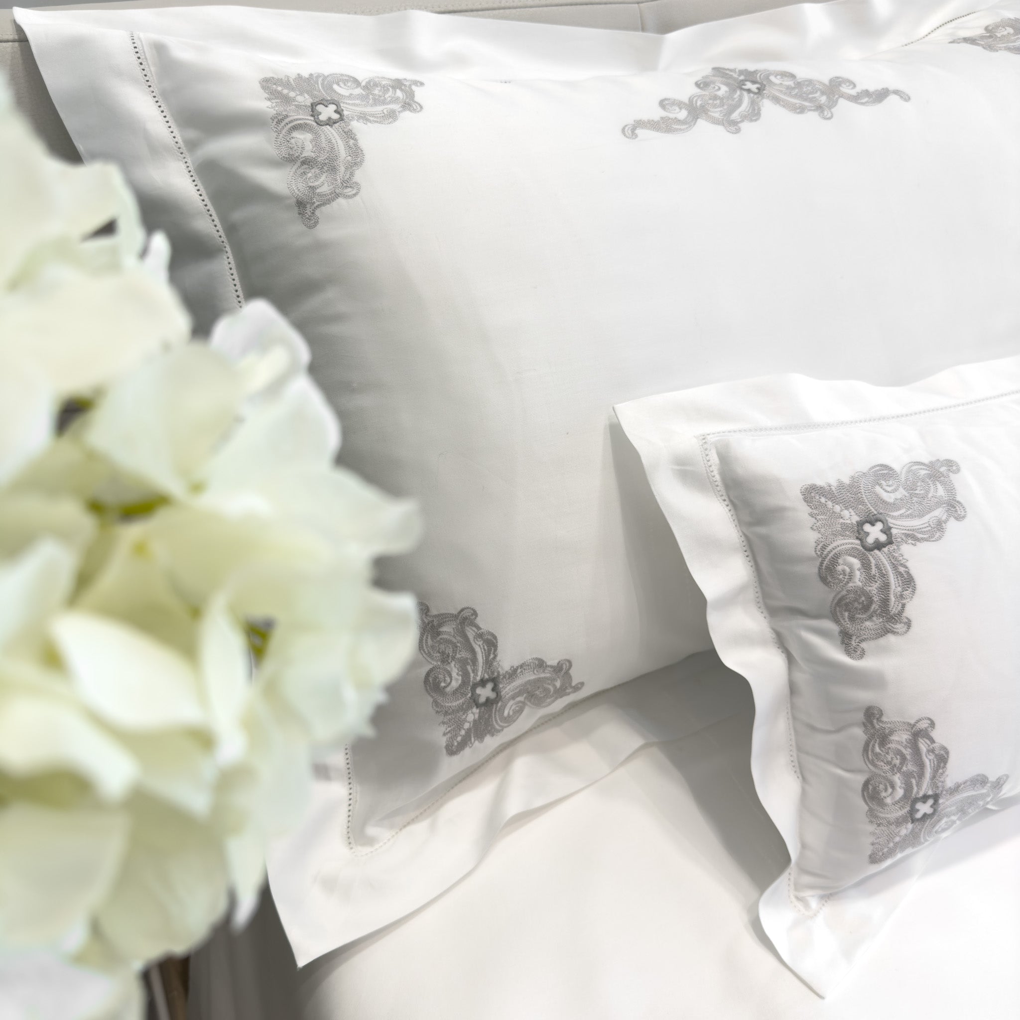 "ANGOLO FLOREALE" Collection