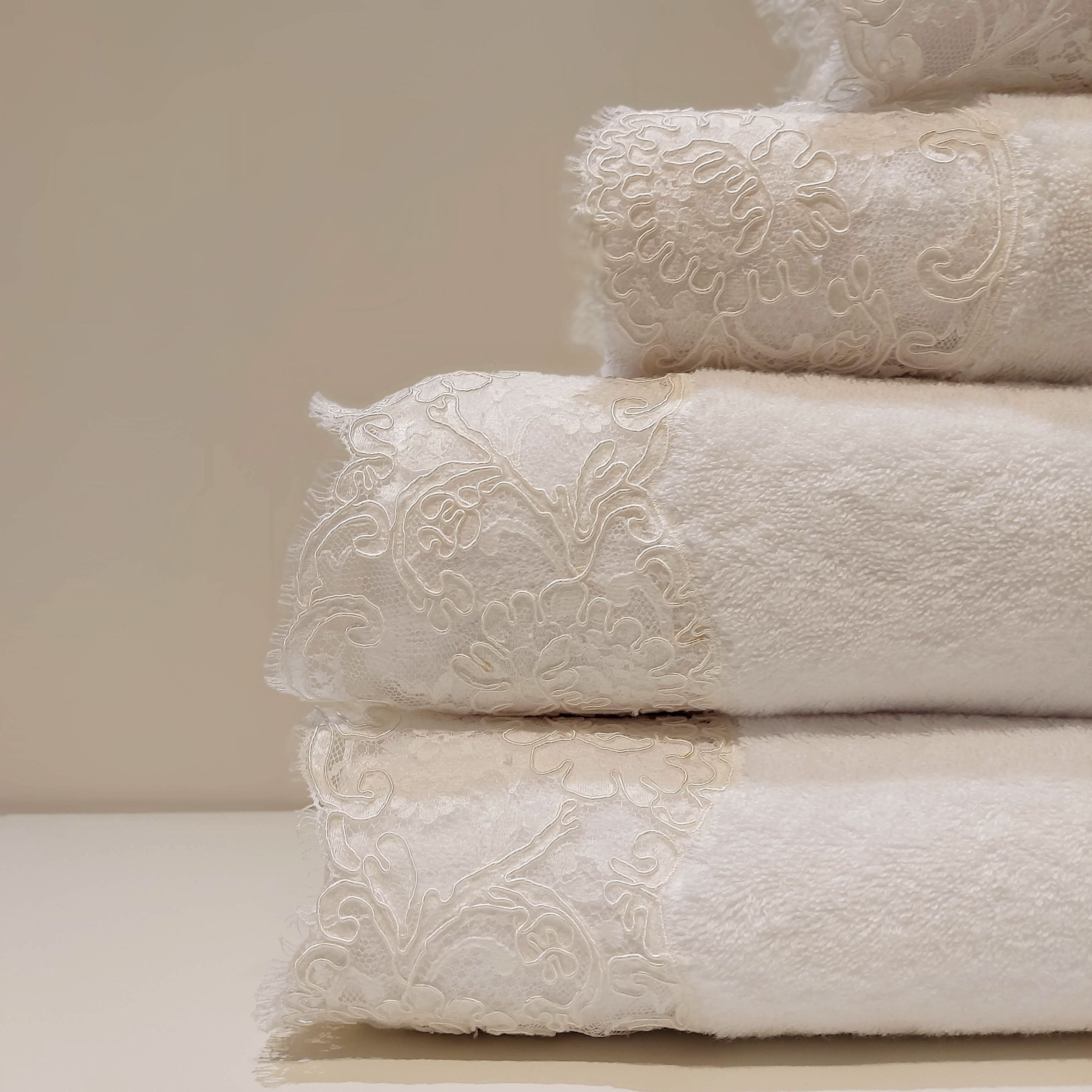 "DIVINA" TOWEL COLLECTION