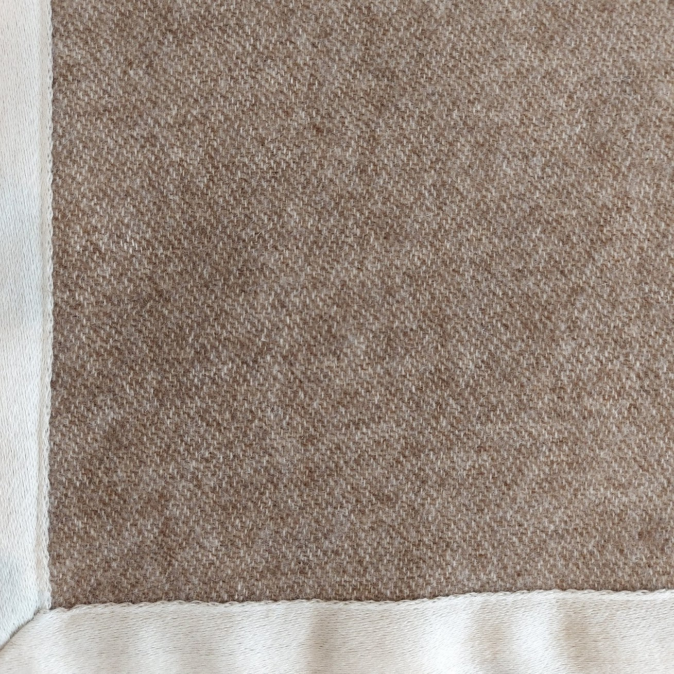 "CORTINA" Superior Cashmere Blanket by Emilia Burano Italy