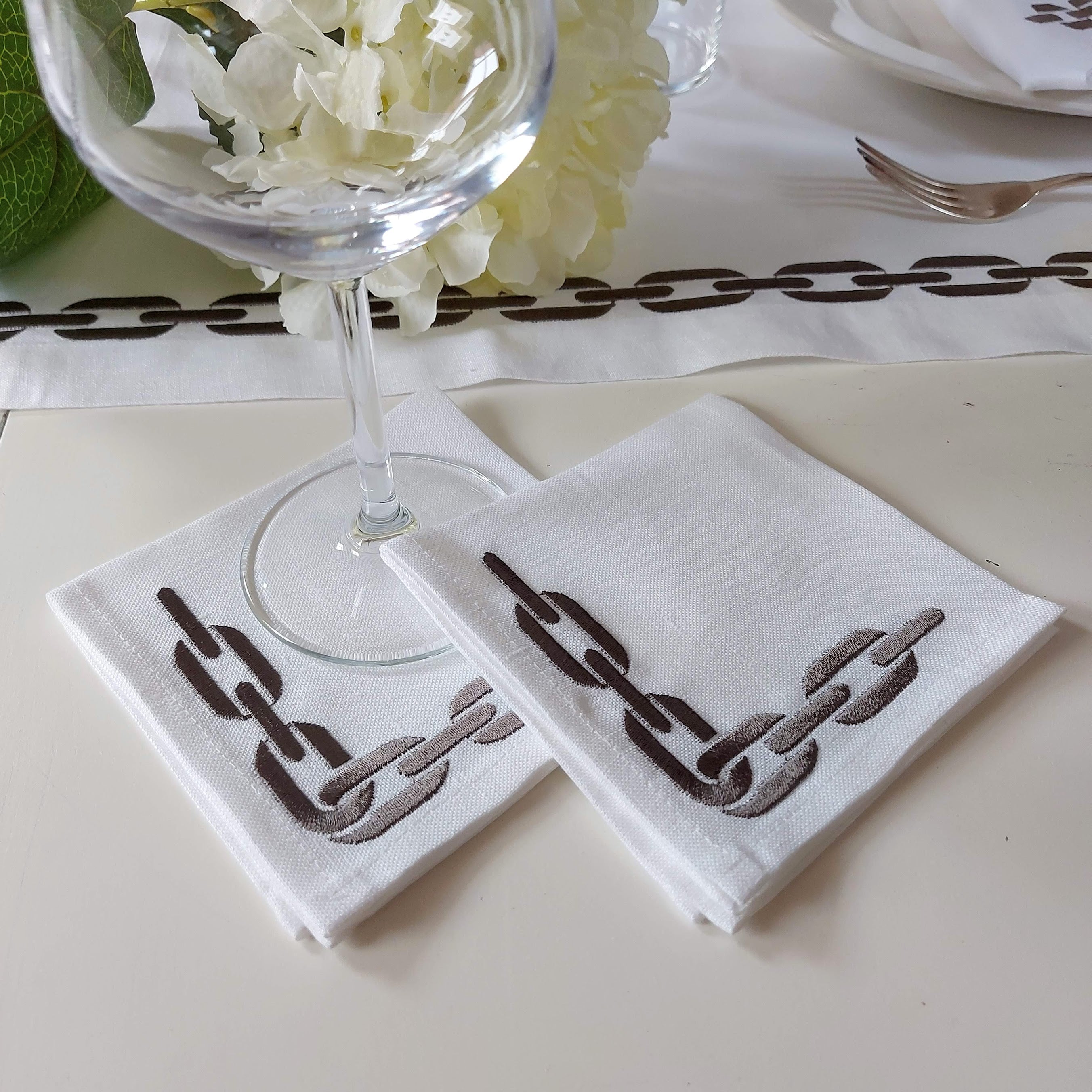 The Grey Chain Tablecloth