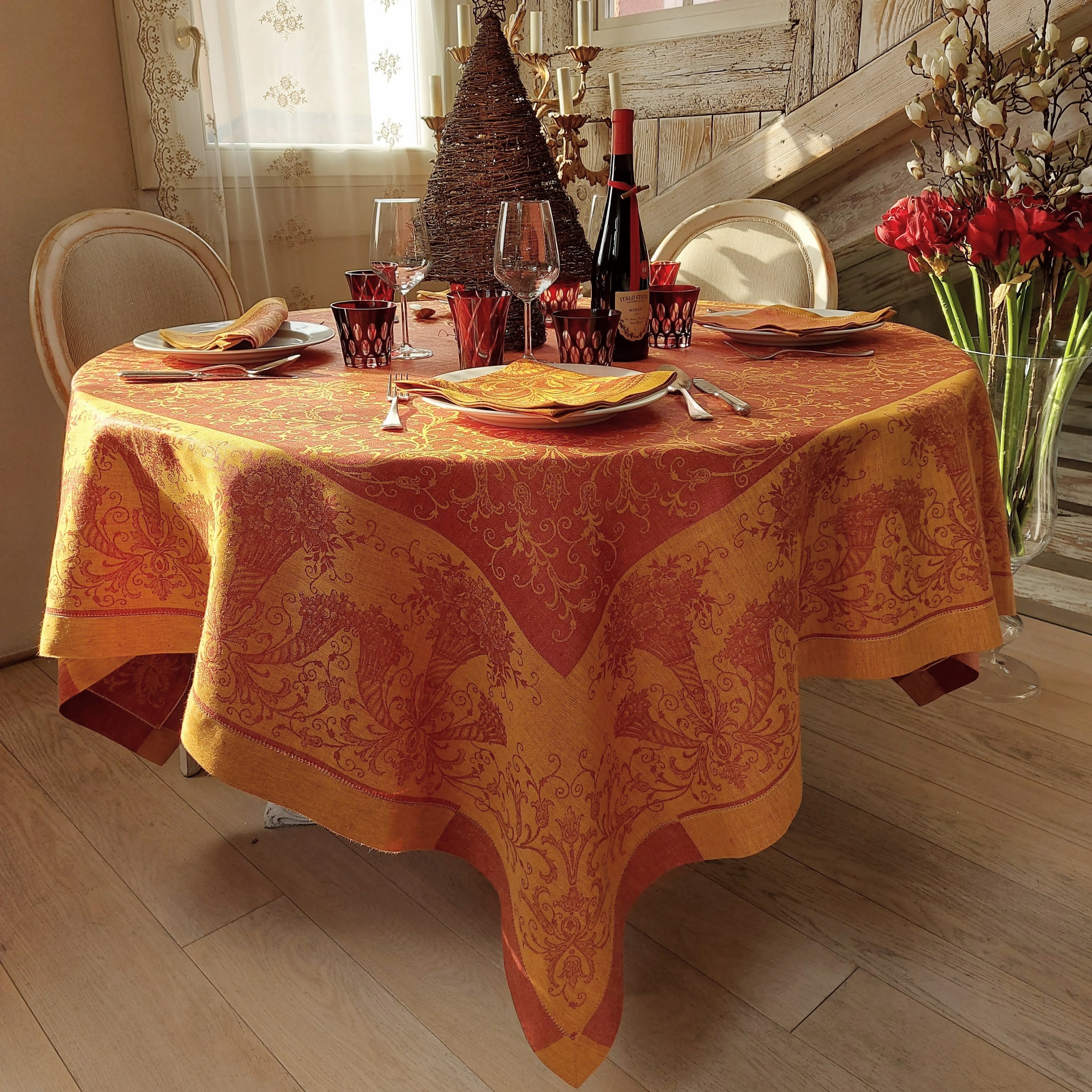 cornucopia-jacquard-collection-linen-tablecloth