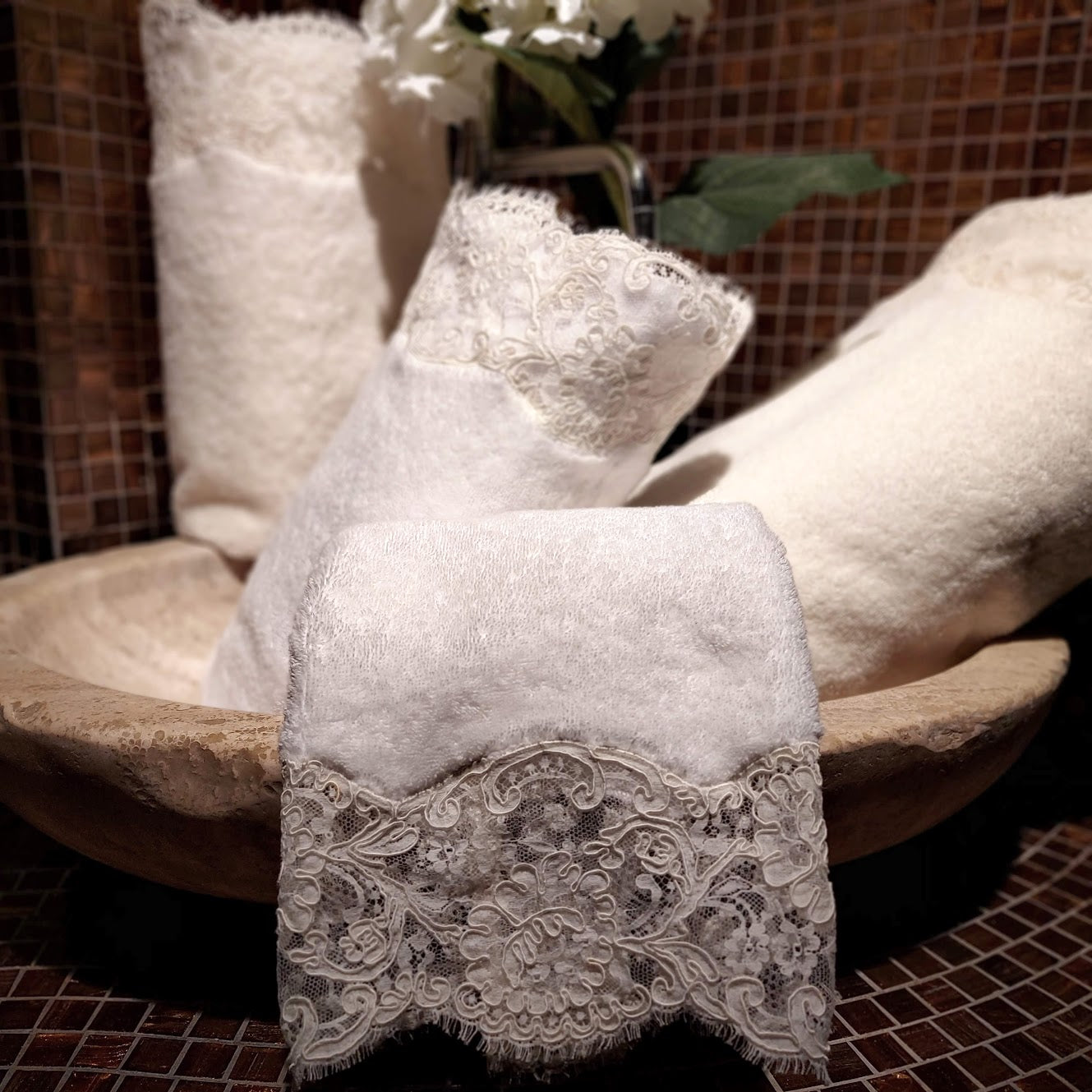 "DIVINA" TOWEL COLLECTION