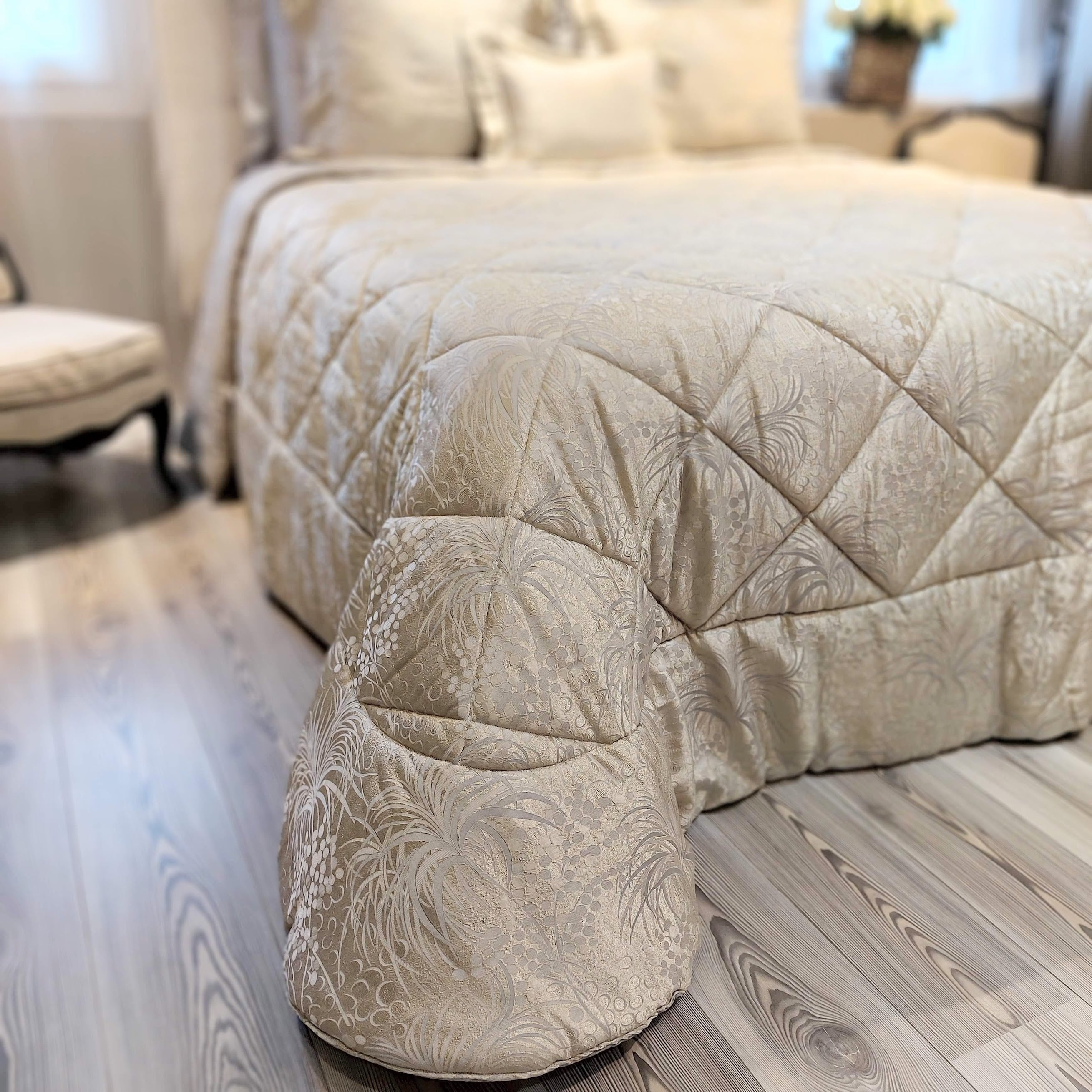 "ORIENT" SILK QUILT