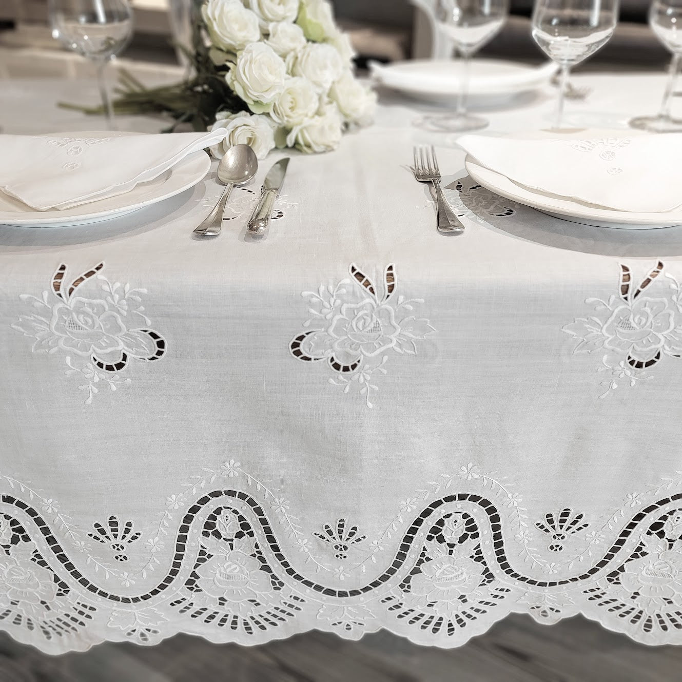 Bartolomeo-collection-handmade-linen-embroidery-burano-intaglio-cutwork