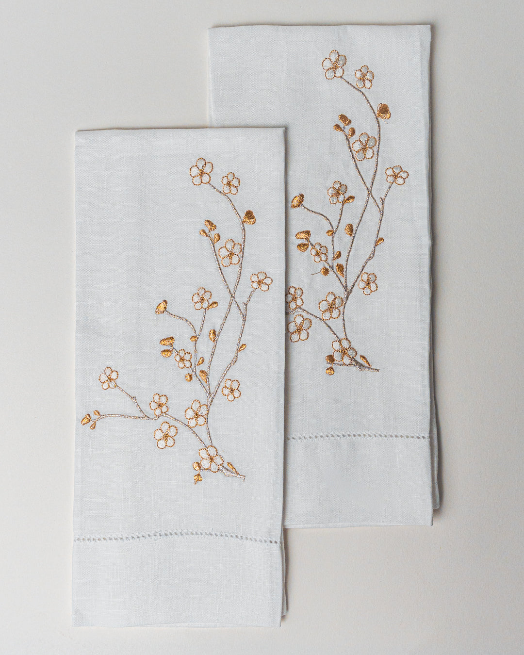 GUEST TOWELS LINEN EMBROIDERED