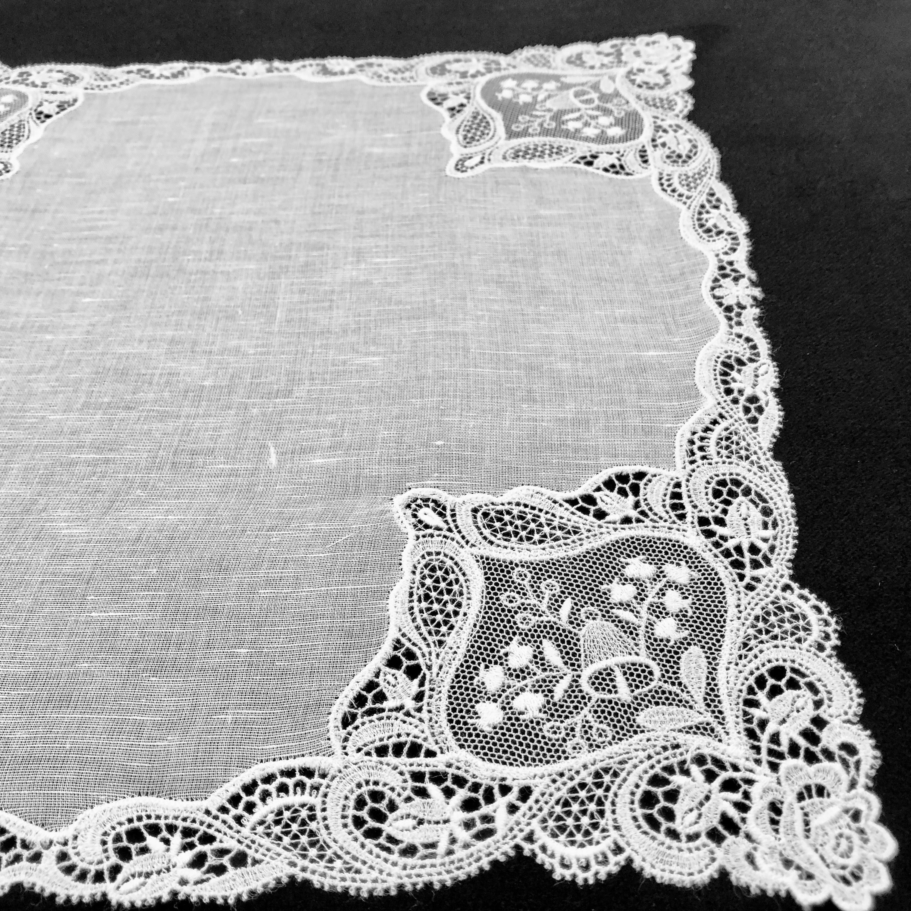 "Aluica" women's Handkerchief