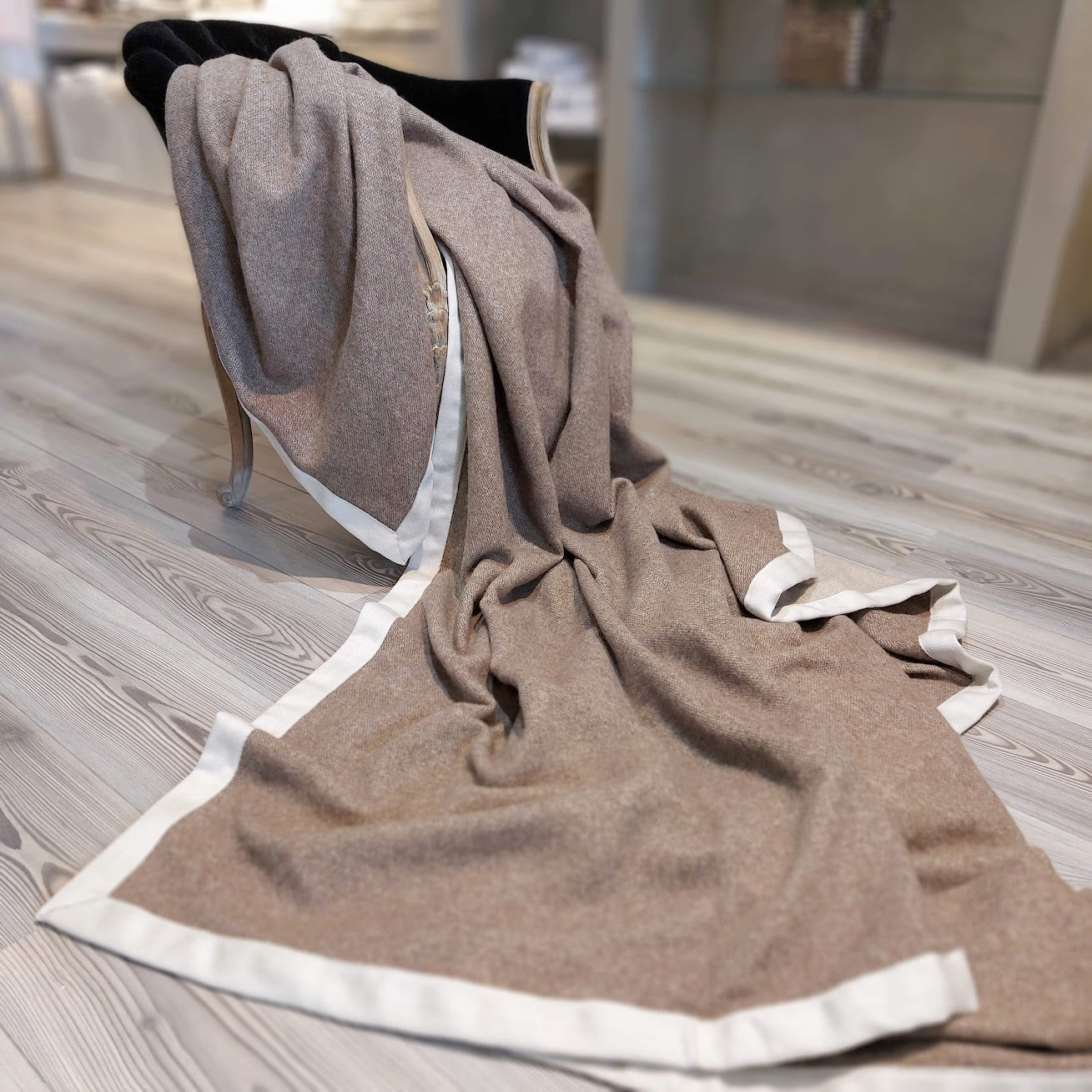 "CORTINA" Superior Cashmere Blanket by Emilia Burano Italy